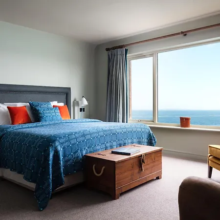 The Lewinnick 4*
