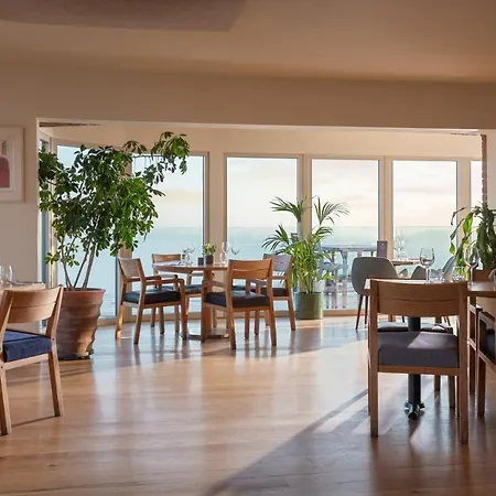 The Lewinnick 4*