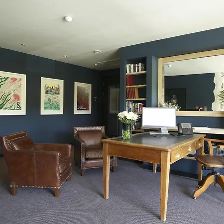 The Lewinnick Han/Misafirhane New Quay